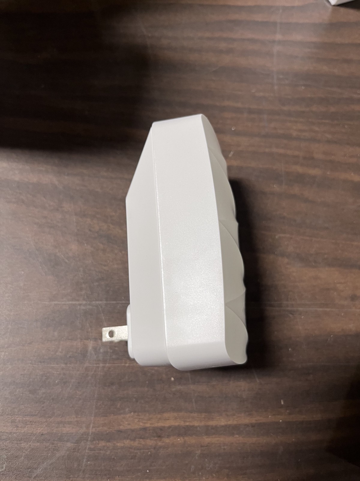 MeshForce M3 Dot Wall Plug WiFi Extender, Works with MeshForce M1 and M3