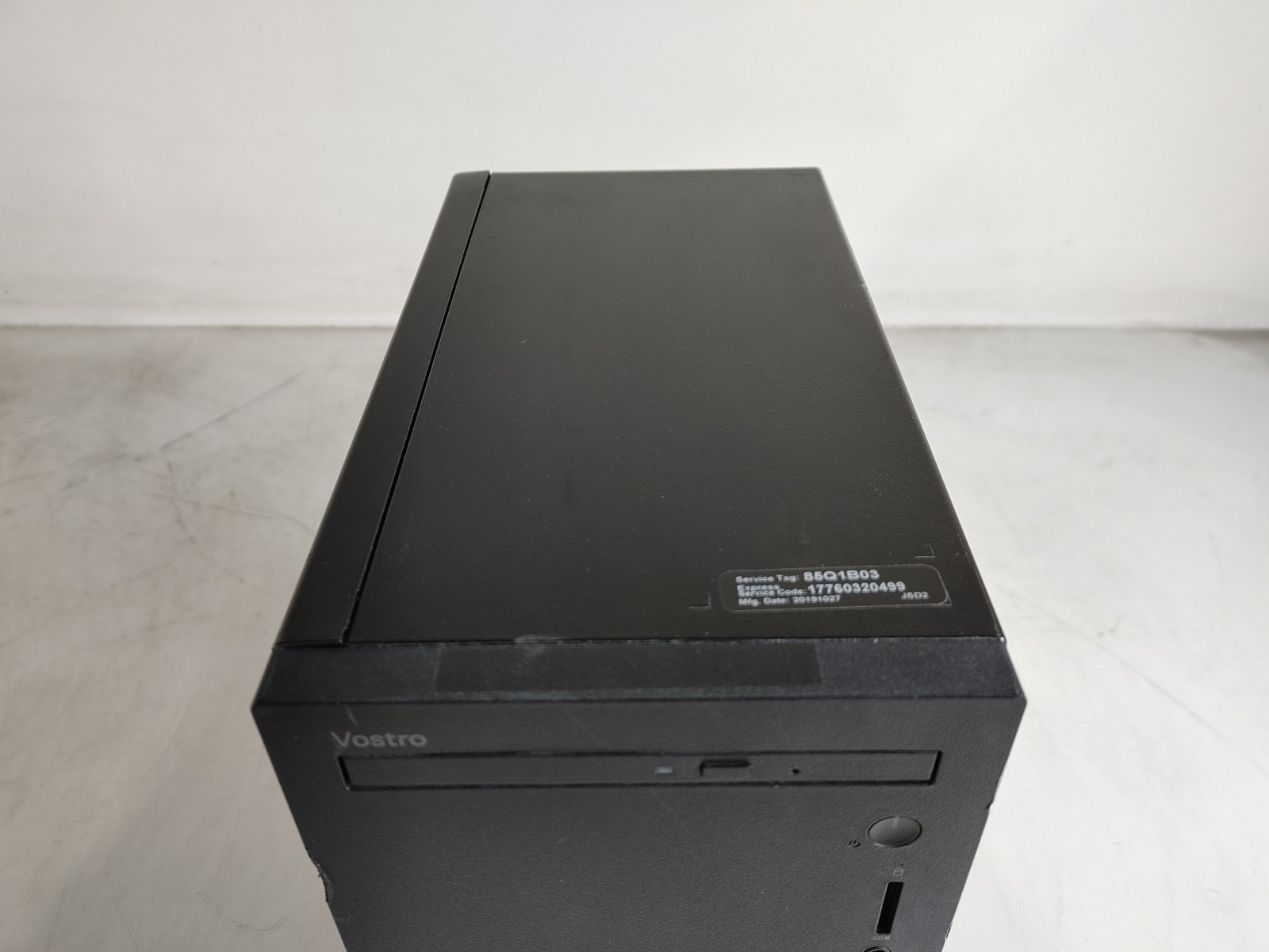 Dell Vostro 3671 Core i5-9400 2.90 GHz 8 GB DDR4 256 GB NVMe Windows 11 Pro