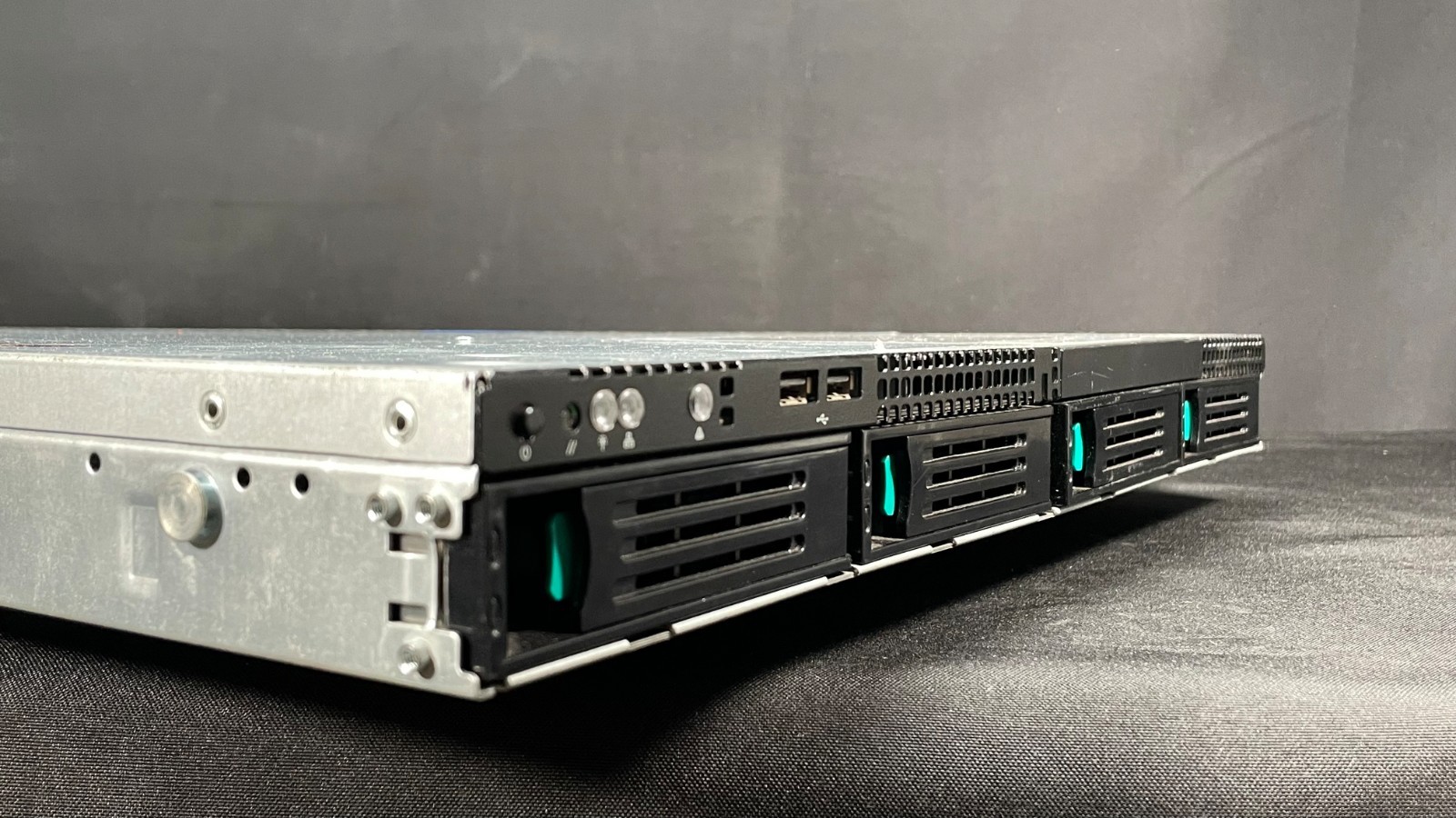 Symantec Backup EXEC-3600 Backup Appliance w/ 1x Xeon X 3430 Cpu NO Ram NO HDD