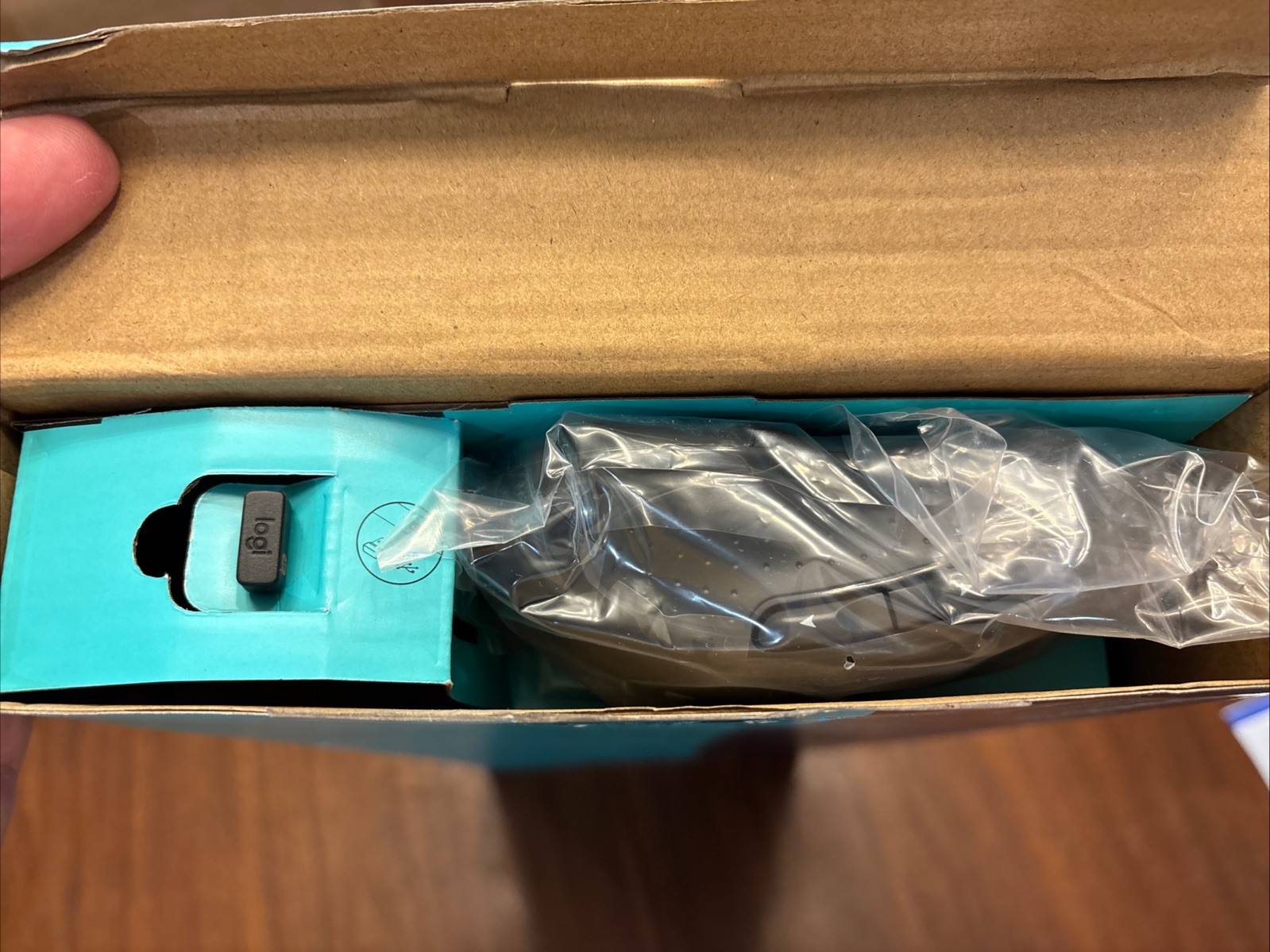 Logitech MK545 Advanced Keyboard Full Size Wireless Mouse Dongle – NEW NIB