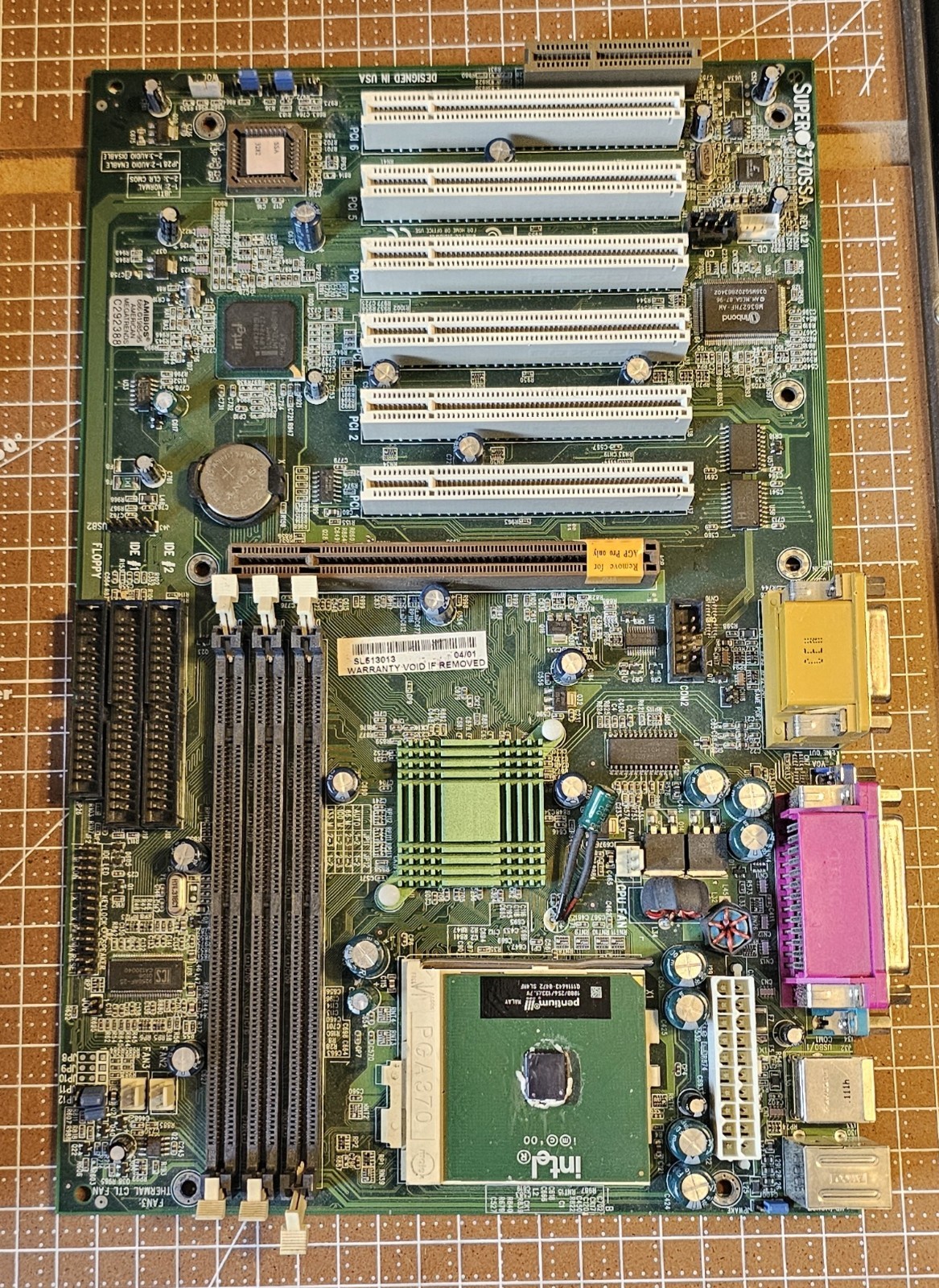 Supermirco 370SSEA With Pentium III PGA370 1Ghz 133mHZ 256L2 Cache
