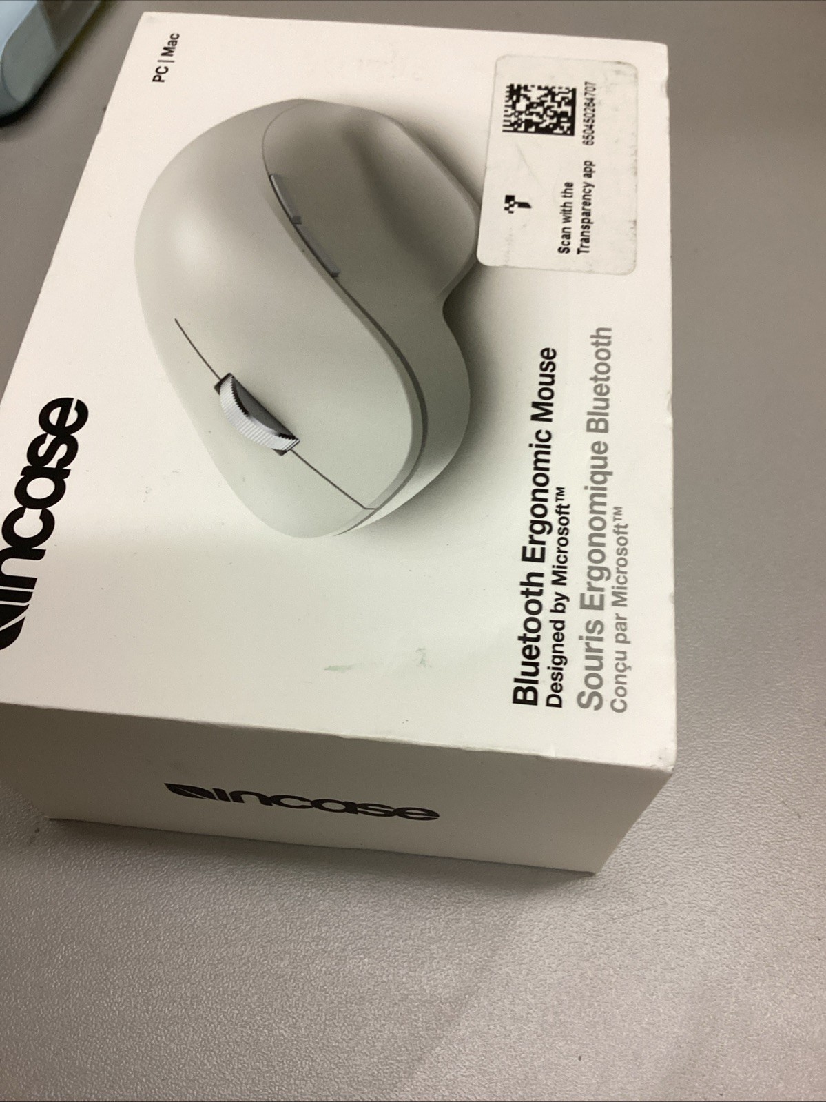 Incase Bluetooth Ergonomic Mouse Microsoft, Glacier, Multi-Device, Thumb Rest