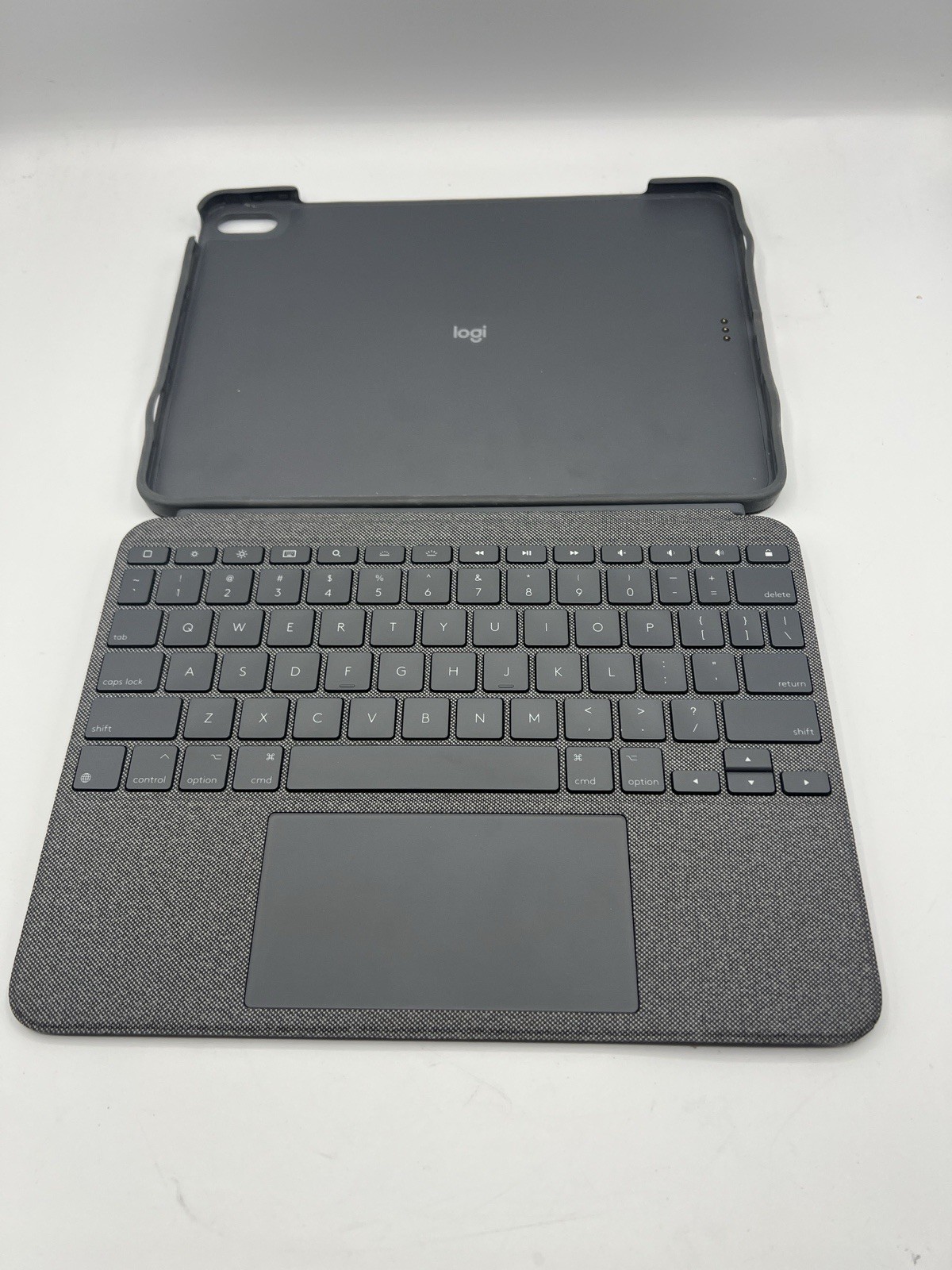 Logitech Combo Touch Keyboard Case iPad 11” Trackpad Gray Tested