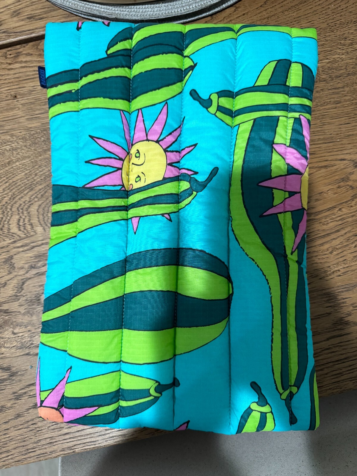 BAGGU Exclusive Zucchini Retired Puffy Laptop Sleeve 16 inches HTF