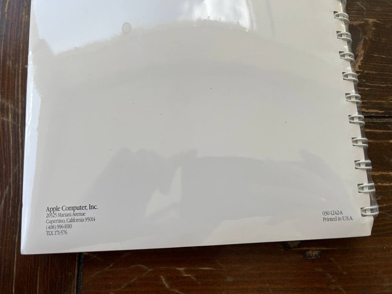 Apple Macintosh Plus Owner’s Guide User Manual 030-1242-A. Sealed. #2