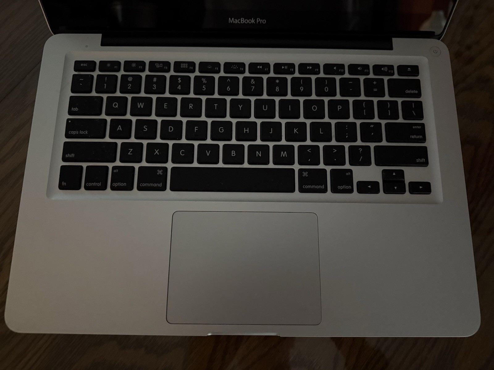 Apple MacBook Pro 13″ (1TB SSD, Intel Core i5, 2.5GHz, 8GB RAM) Upgraded & Works