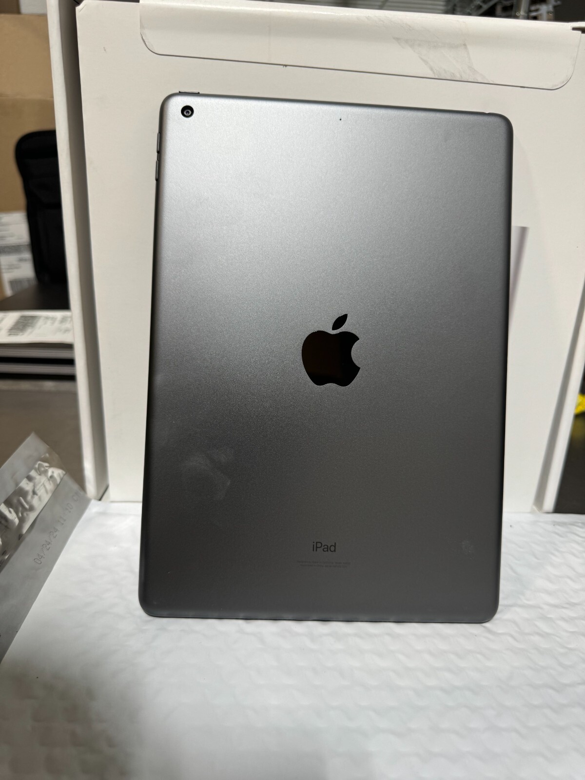 Apple iPad 9th Generation A2602 10.2″ Space Gray 64GB WiFi