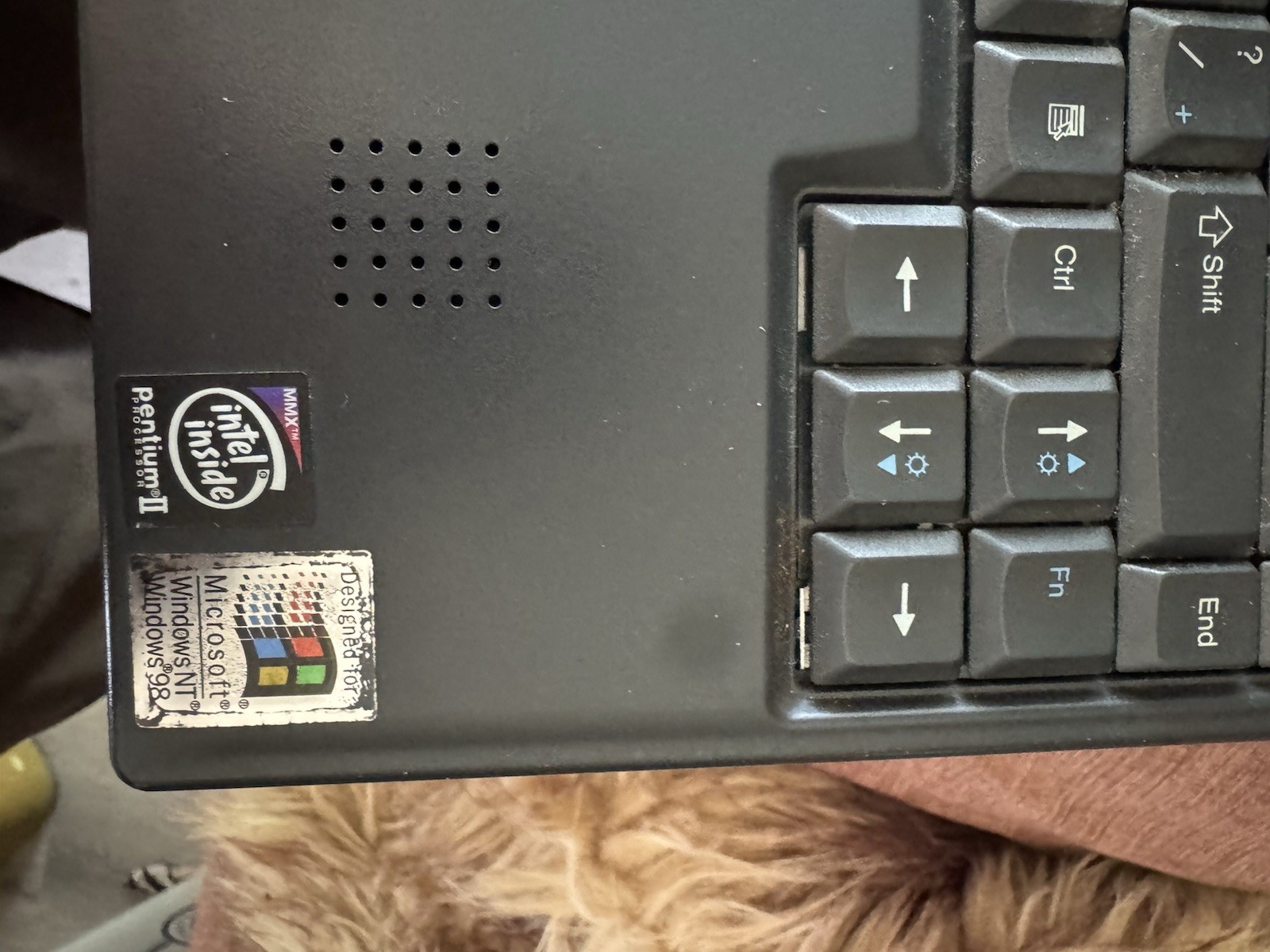 IBM ThinkPad 14″ Pentium III 850MHz 256MB 20GB HDD Windows NT Black 2000