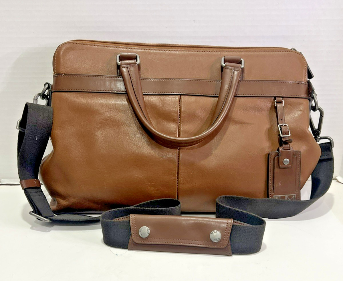 Tumi Tafton Double Zip Brown Leather Shoulder Messenger Bag 15” laptop 69714UMO
