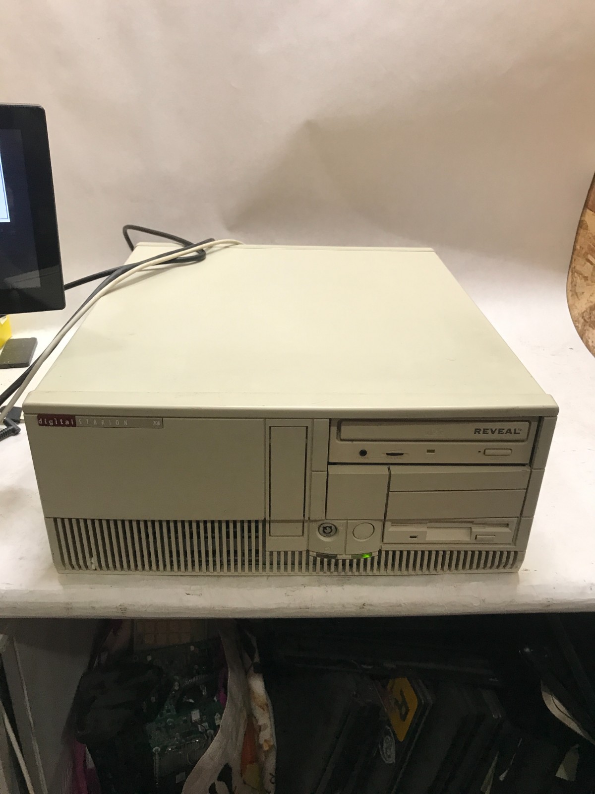 Vintage DEC Digital Starion 200 Desktop PC Powers On Boots To BIOS NO HDD – DW