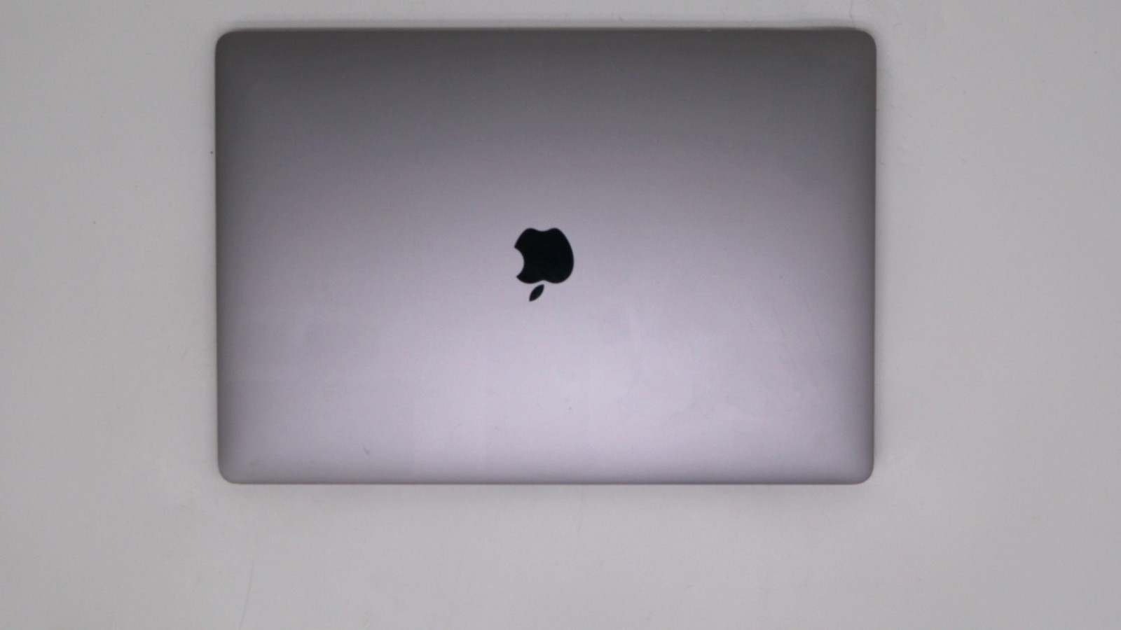 Apple Macbook Pro 15″ i9-9980HK 32GB 512GB – Very Good