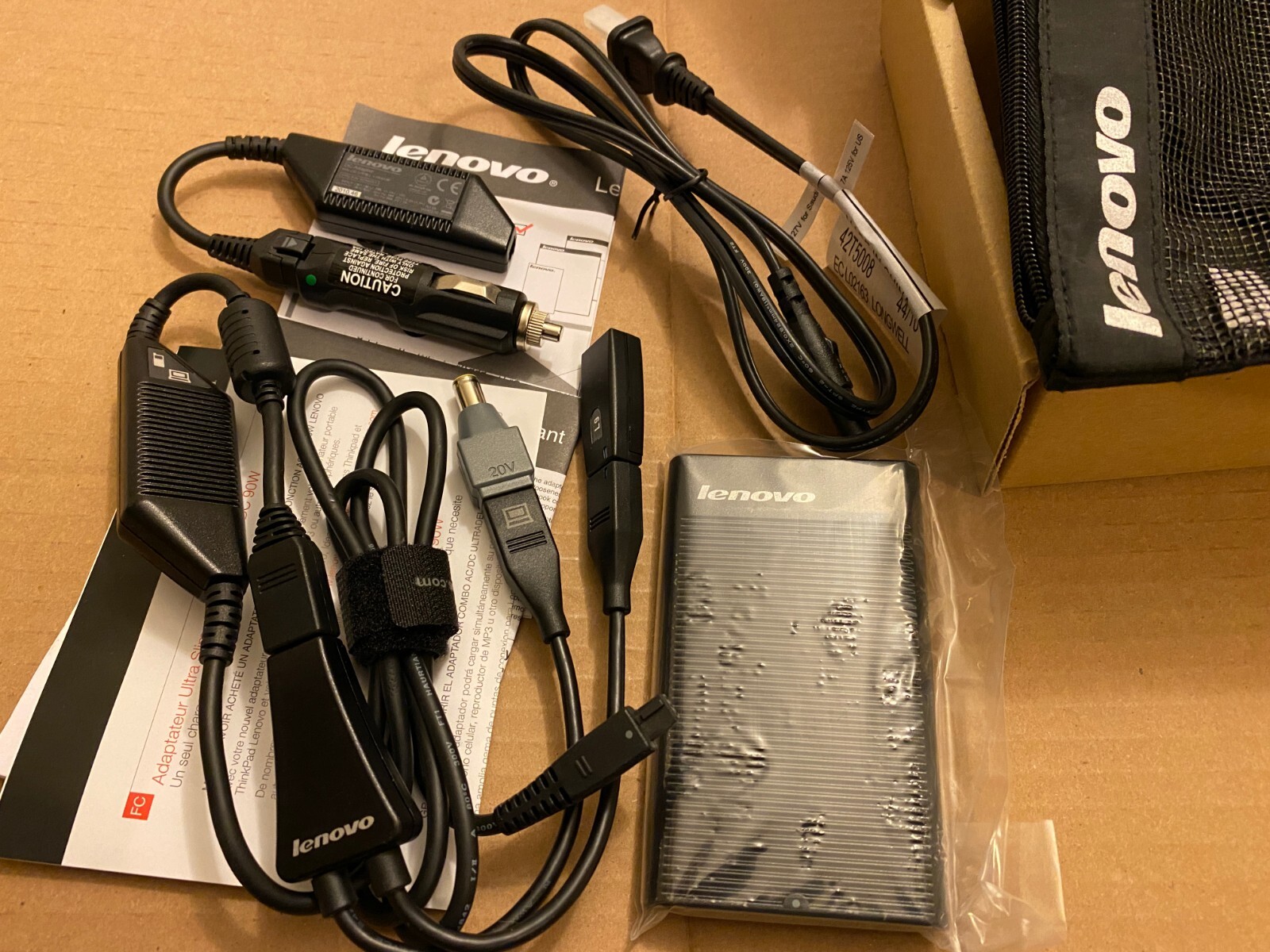 New Lenovo 90W Ultra Slim AC/DC Combo Power Adapter & Car Charger 41R4538 20V 5V