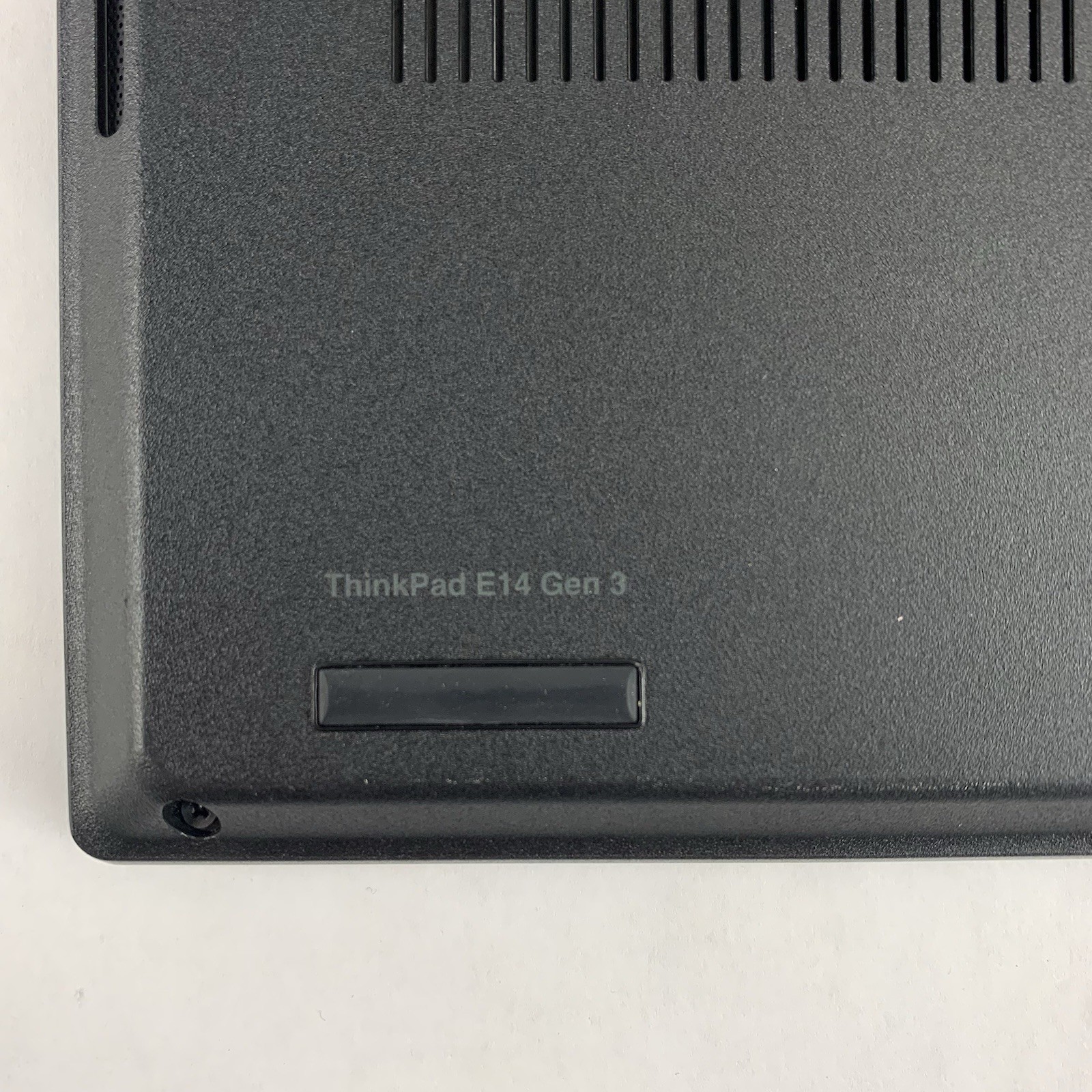 Lenovo ThinkPad E14 Gen 3 14″ Ryzen 5 5500U 2.1Ghz 8 GB Ram No OS/HDD/AC Scratch