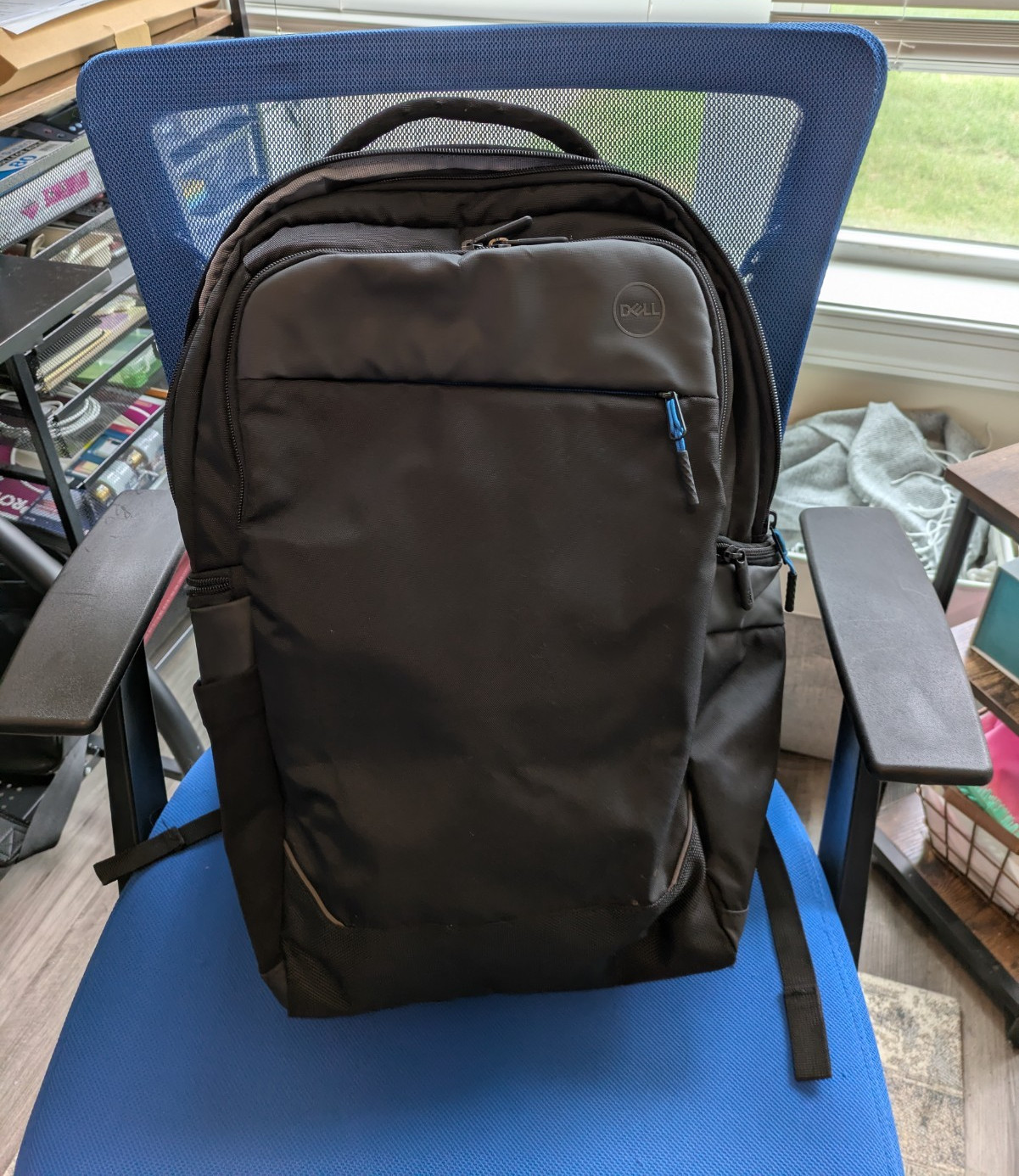 Dell 15 in Laptop Backpack Black Nylon Solid Pattern Padded Sleeve Universal