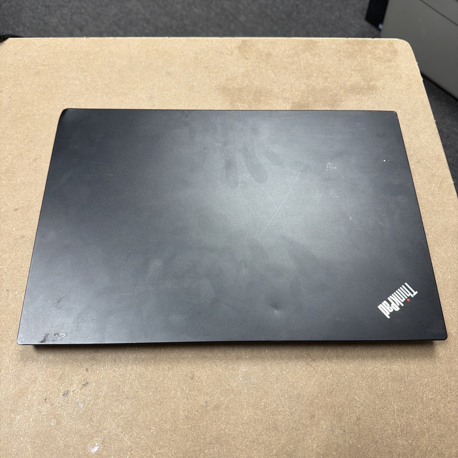 *NO POWER Lenovo ThinkPad E595 15.6″ AMD Ryzen 7 3700U 2.30GHz 8GB RAM NO HD/OS