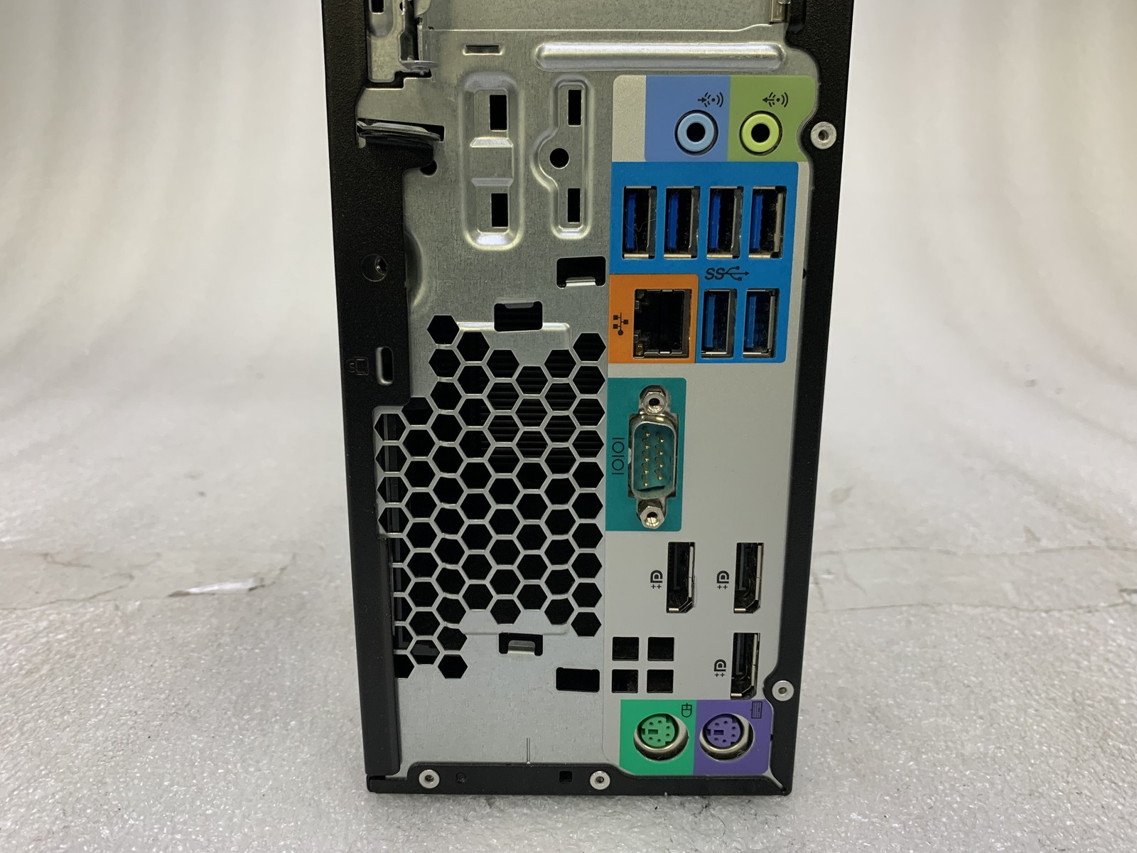 HP Z240 SFF Workstation Core i7-6700 3.4GHz 4GB RAM NO HDD NO OS Fair