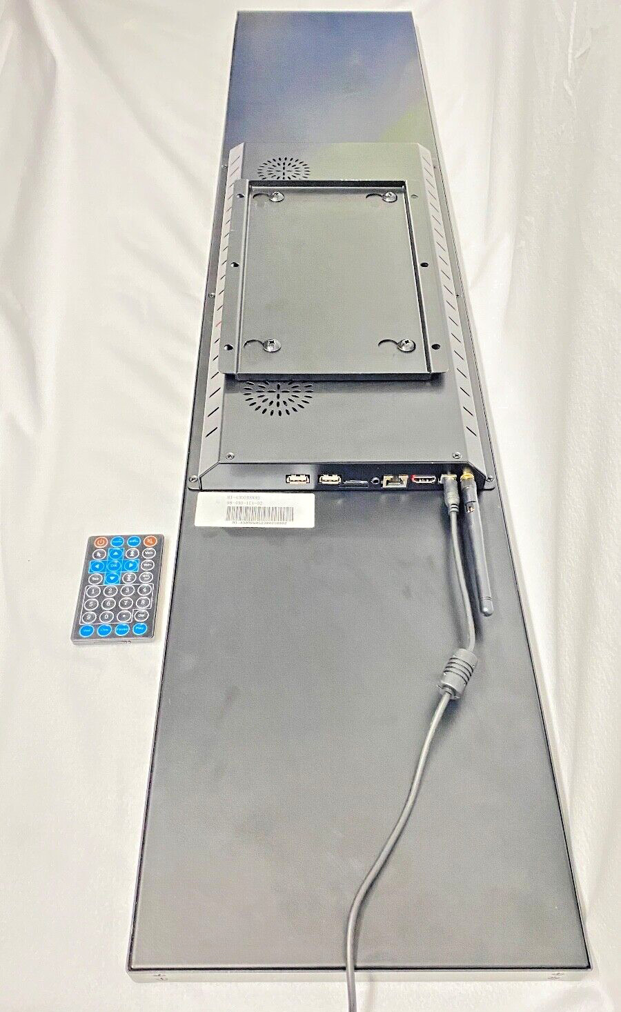 AllWinner 43″ x 8″ LCD screen