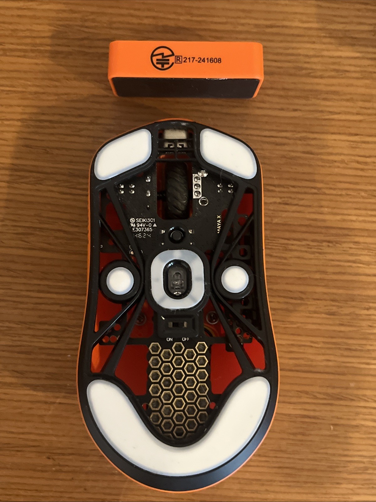 Fnatic x Lamzu Maya X 8K Special Edition orange