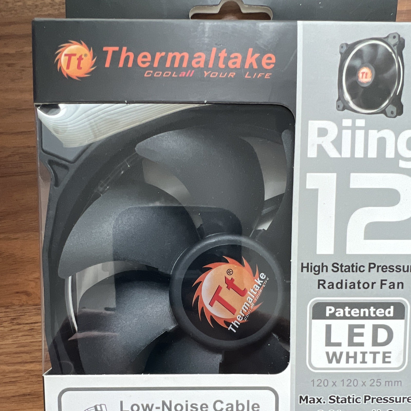 Thermaltake Riing 12 120mm White LED Case Fan 3-Pin 1500RPM CL-F038-PL12WT-A