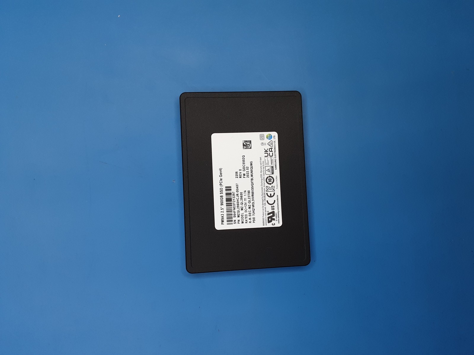 960GB MZQL2960HCJR-00A07 7mm, 6500 / 1500 MB/s, V-NAND 3-bit MLC, PCIe NVMe 4.0