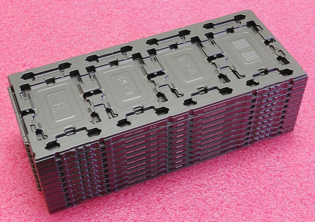 Intel Xeon CPU Tray for 77.5 x 56.5 mm LGA 4189 – 500384929 – Lot of 10