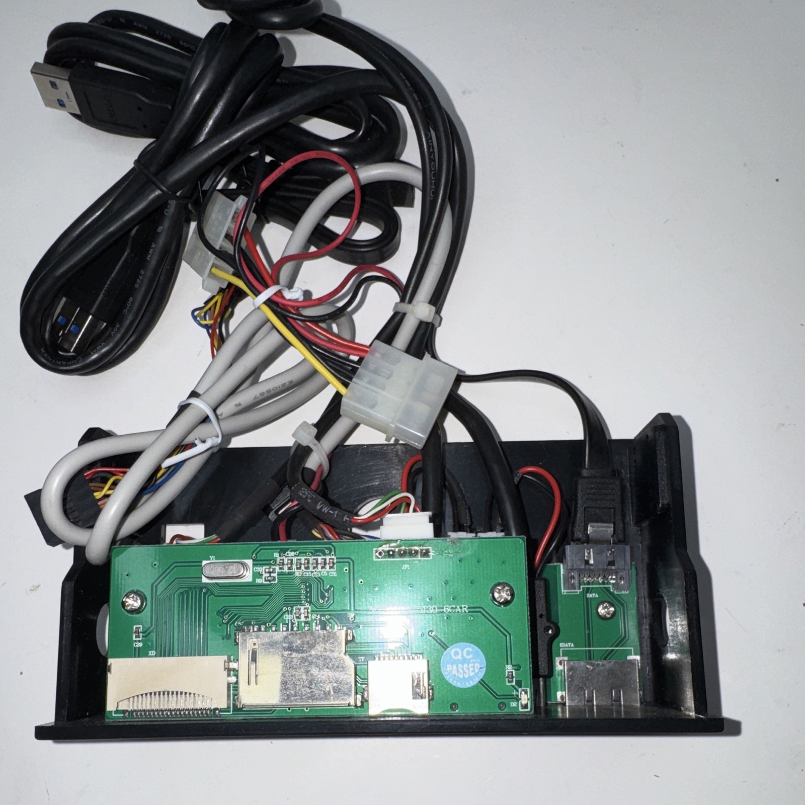 ICY BOX IB-863-B Front Panel USB 3.0/USB 2.0 Hub/Splitter Card Reader Black
