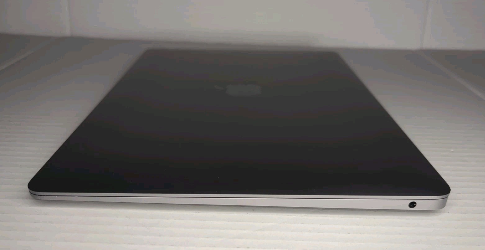 🍎 Apple MacBook Air M1 2020 A2337 16GB RAM 256GB SSD macOS Tahoe + Charger