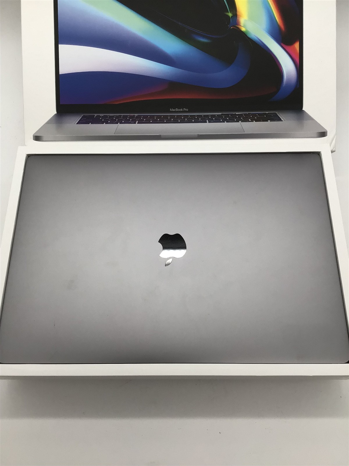 Apple Macbook Pro 16″ A2141 i7-9750H 2.60GHz/32GB RAM/512GB NVMe