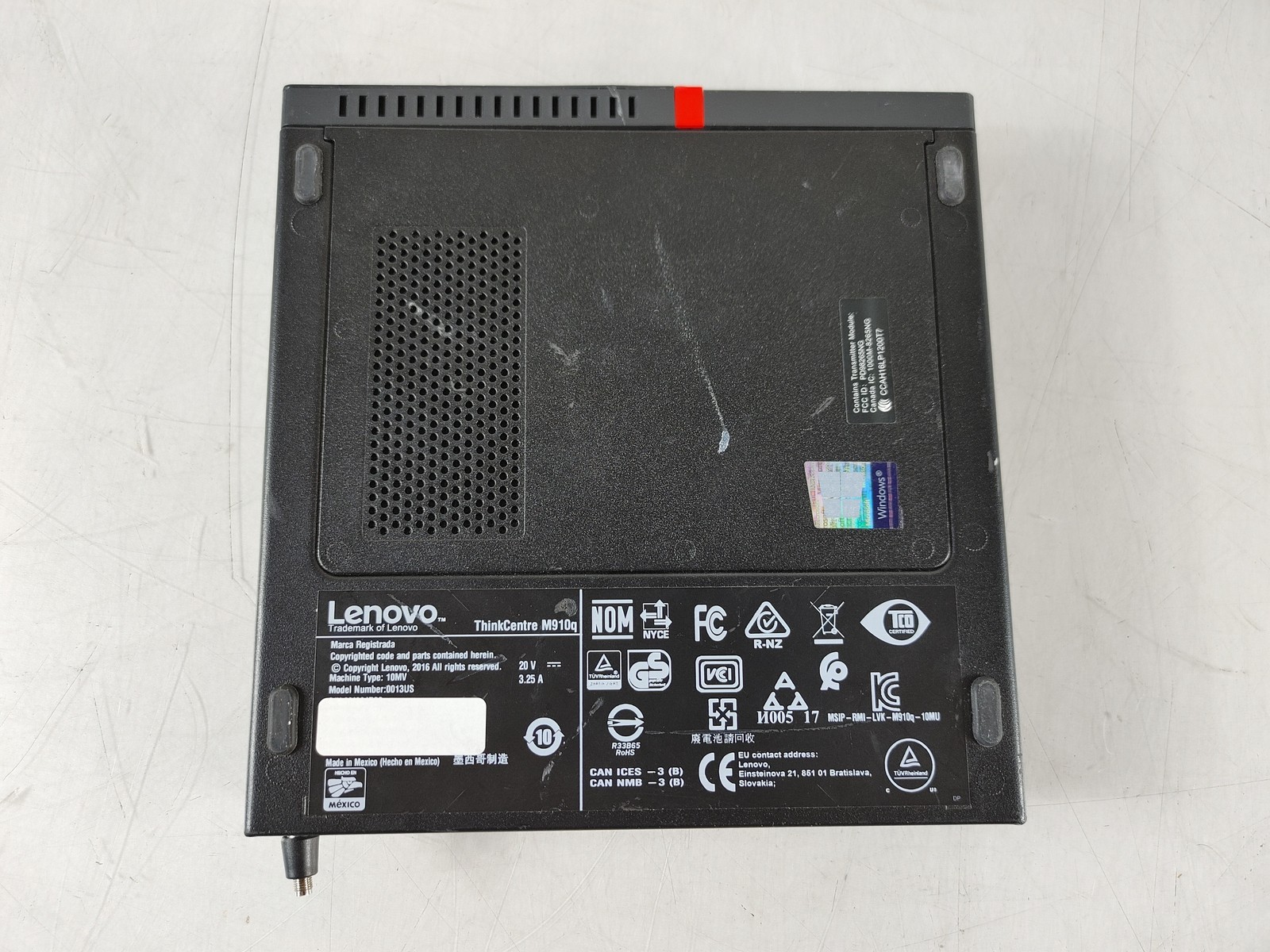 Lenovo ThinkCentre M910q Tiny Core i7-7700T 2.90 GHz 8 GB DDR4 No HDD