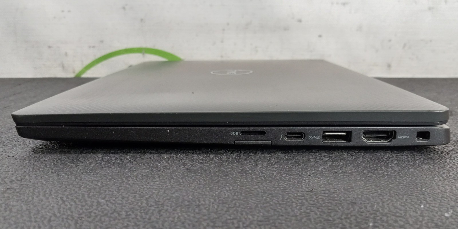 Dell Latitude 7420 14″ i5-1135G7 8GB 256GB FHD Laptop w Adapter Win11P READ