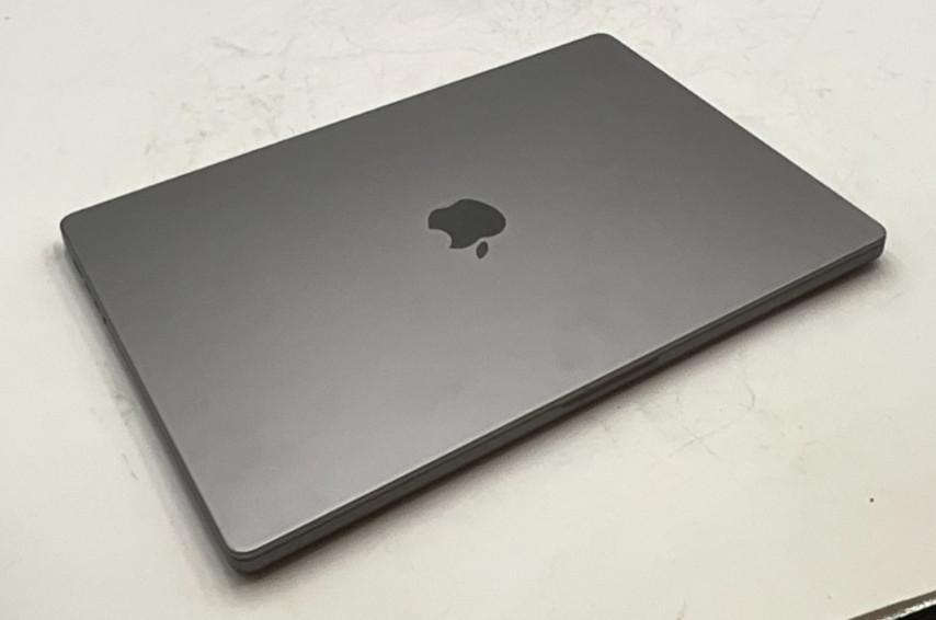 APPLE A2485 MacBook Pro 16″ M1 PRO 16GB 512GB SONOMA 2021 HN62XPHV4X