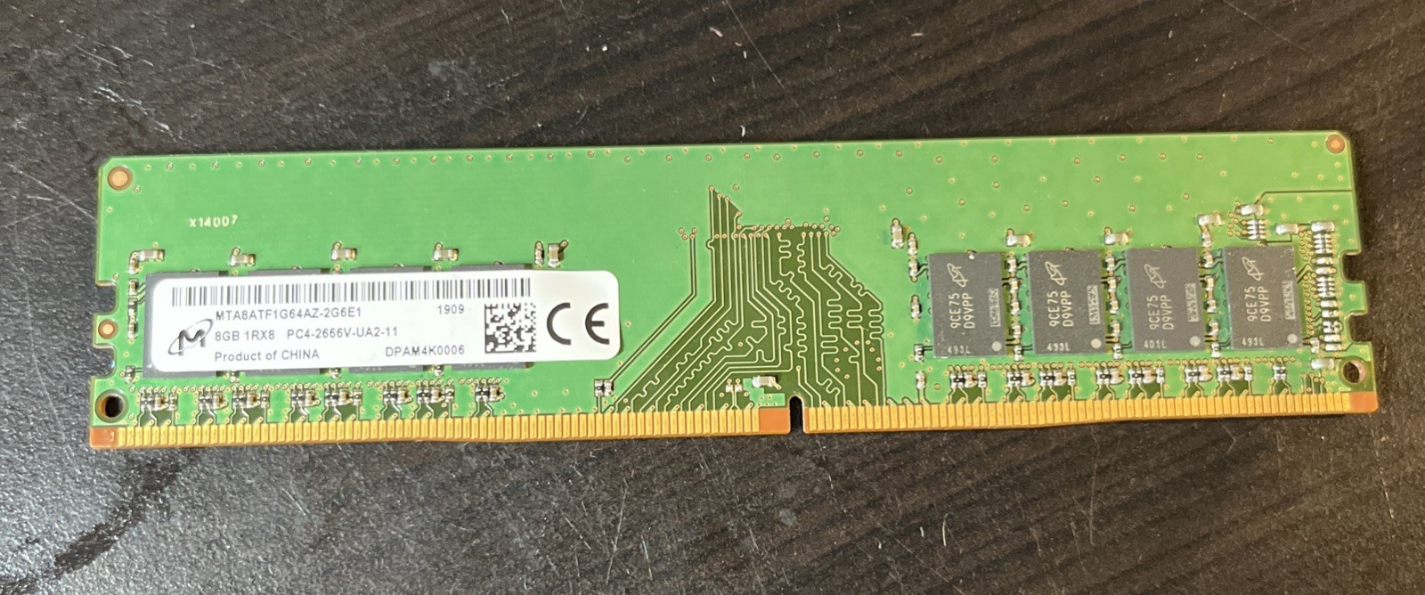 Micron 8GB PC4-21300 (DDR4-2666) Memory (MTA8ATF1G64AZ2G6E1)