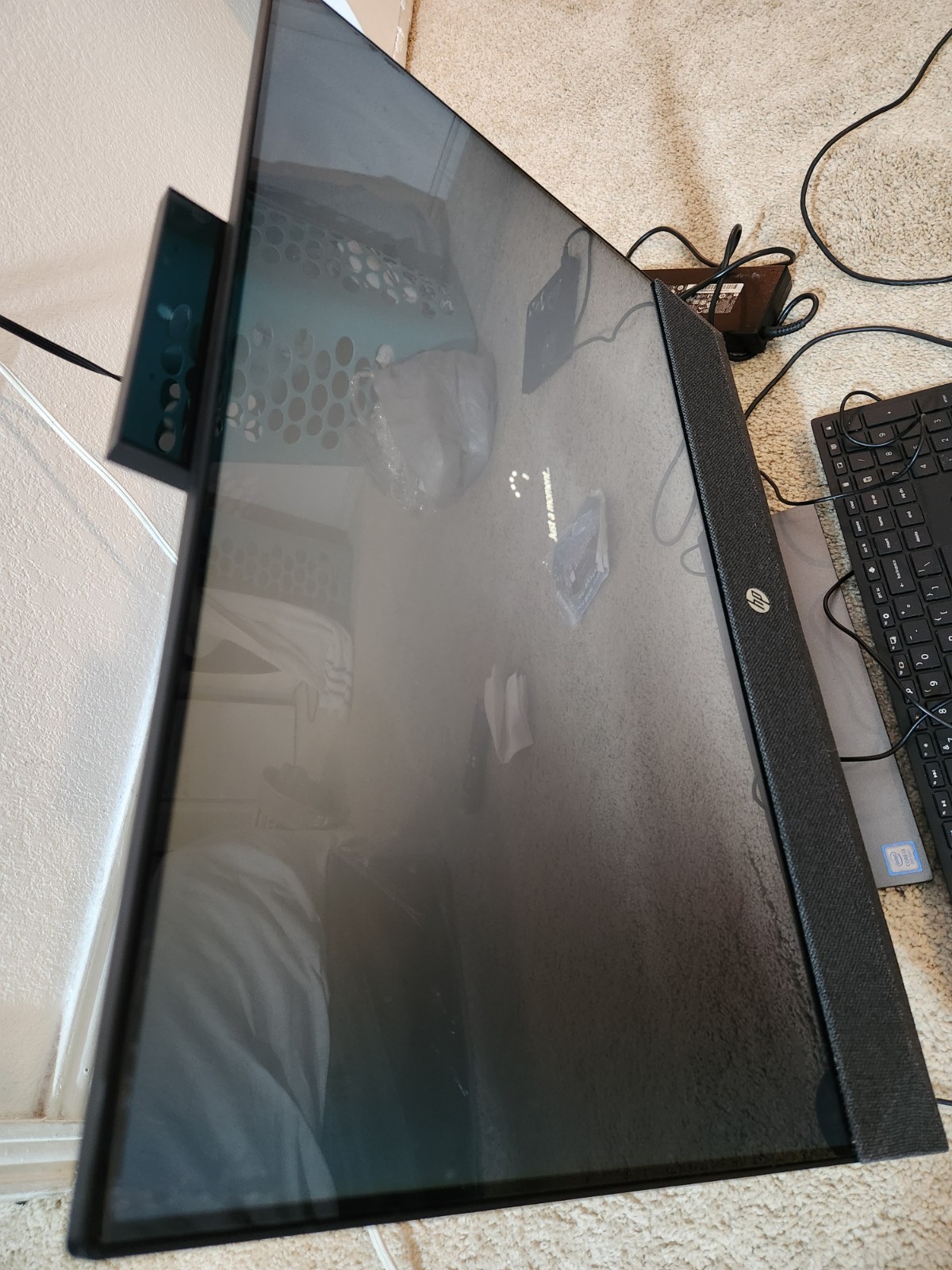 Latest HP 24-cr0013w All-in-One Desktop 23.8″ Touchscreen i3-N300 0.8GHz Intel