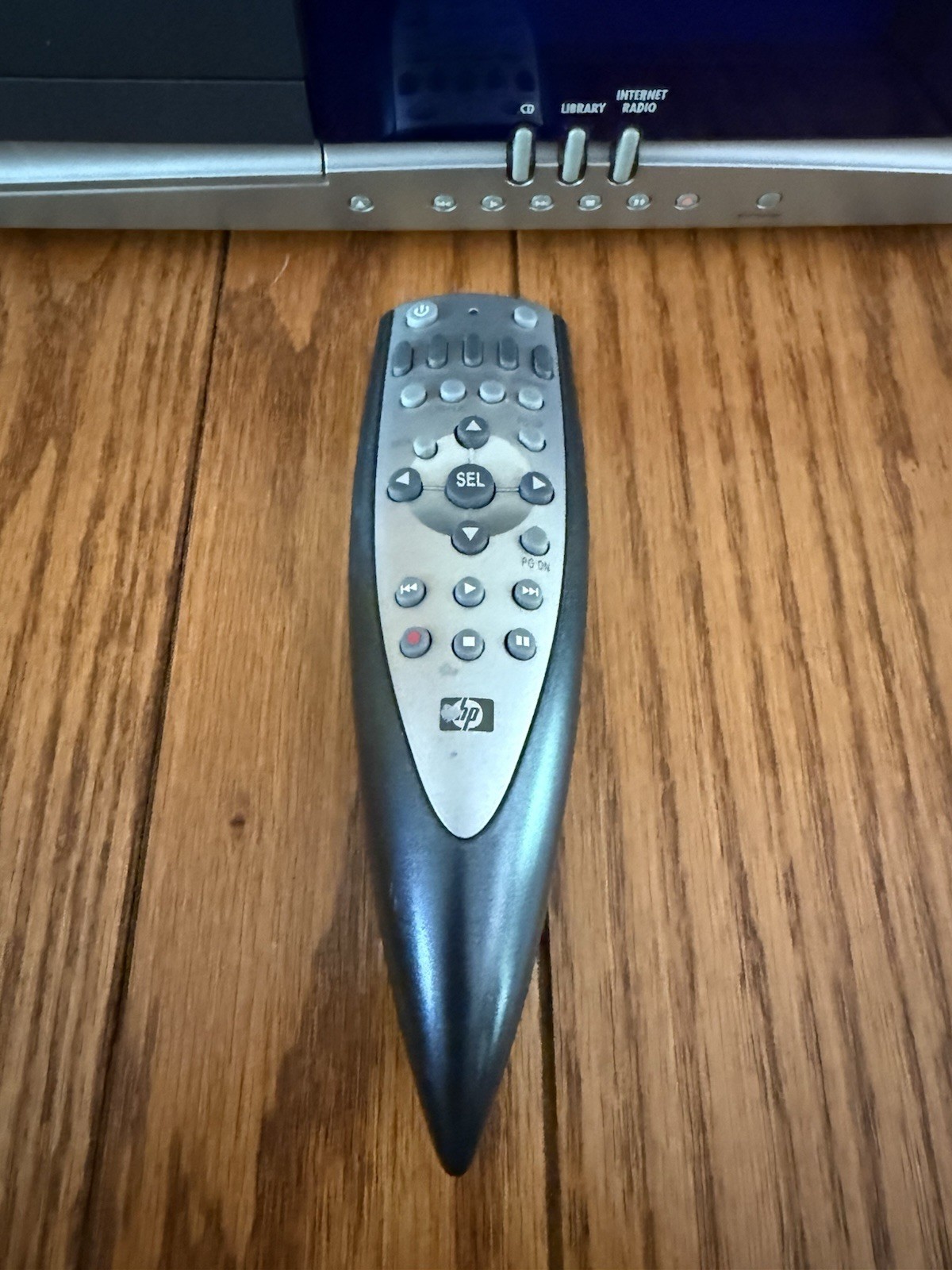 Hewlett Packard DE100C HP Digital Entertainment Center W/ Remote Tested