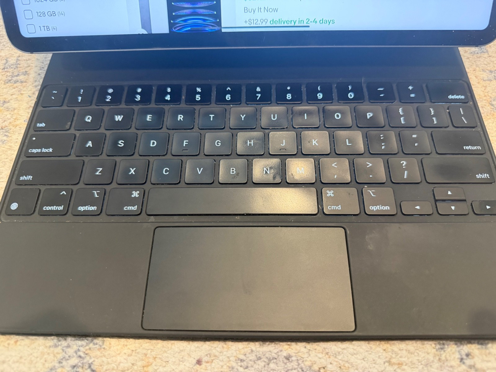 IPAD PRO M1 12.9” + Magic Keyboard, 256 gb, 5th generation