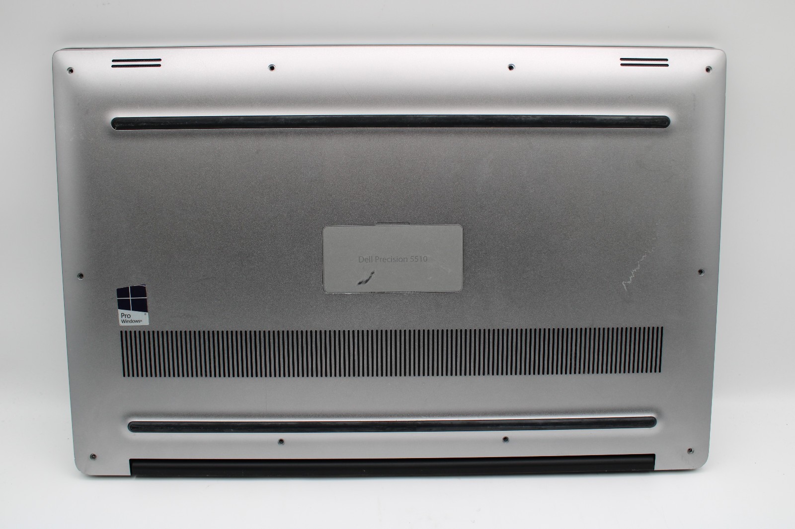 Dell Precision 5510 i7-6820HQ @ 2.7 GHz 16GB RAM 256GB SSD M1000M No OS