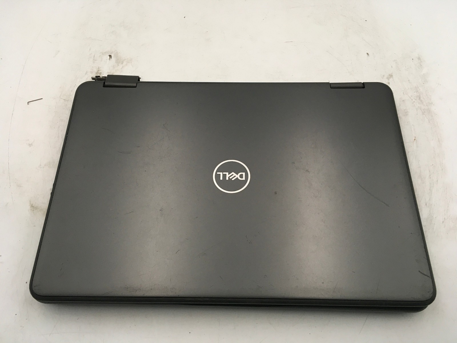 DELL LATITUDE 3190 -BOOTS TO BIOS- INTEL PENTIUM SILVER N5000 – 8GB RAM -READ-BB
