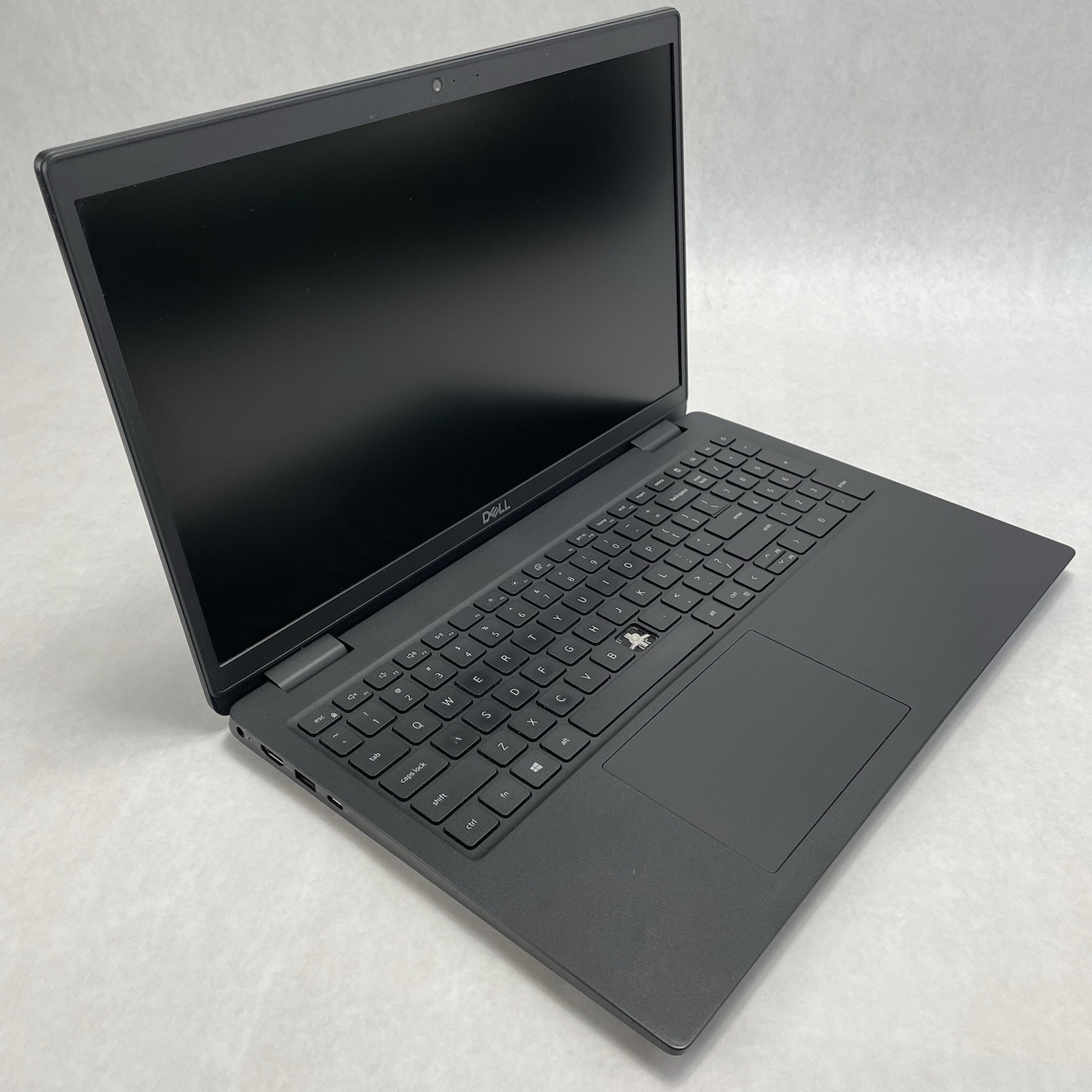 Dell Latitude 3520 15.6″ i5-1135G7 2.40 GHz 8 GB RAM No SSD/OS/AC – Worn Keys
