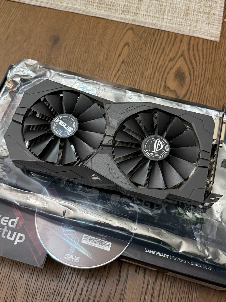 NVIDIA GeForce GTX 1050 Ti ASUS ROG Strix | GDDR5 128Bit | 4GB VRAM