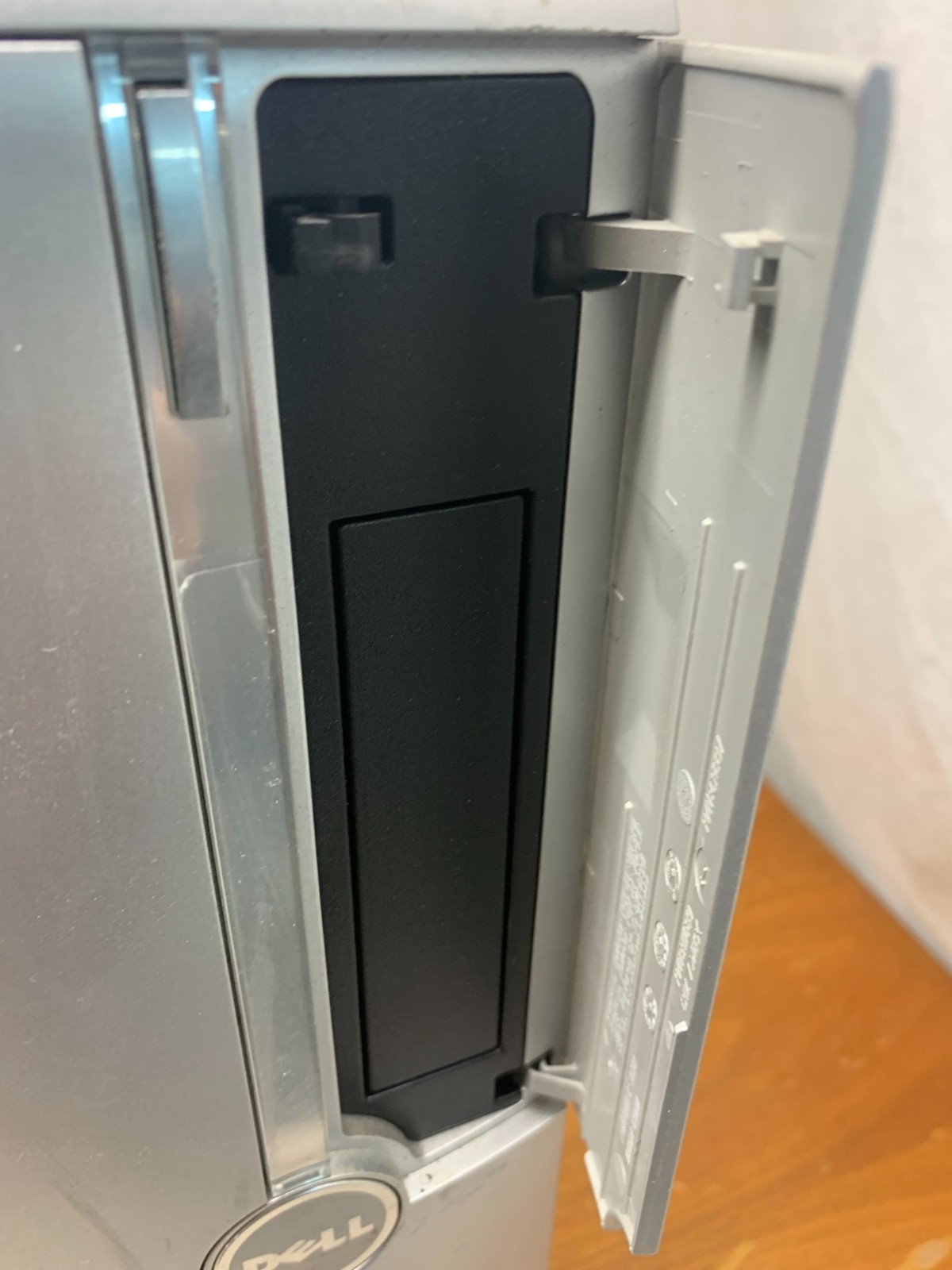 Dell Inspiron D530S Desktop Tower Computer Powers On