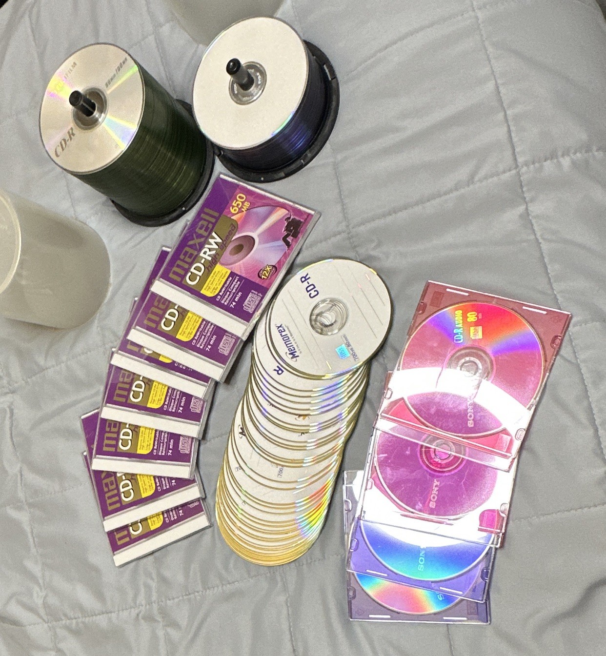 Lot Of CD-R & CD-RW VARIOUS BRANDS, Maxwell, Sony, Memorex, TDK, And FujiFilm
