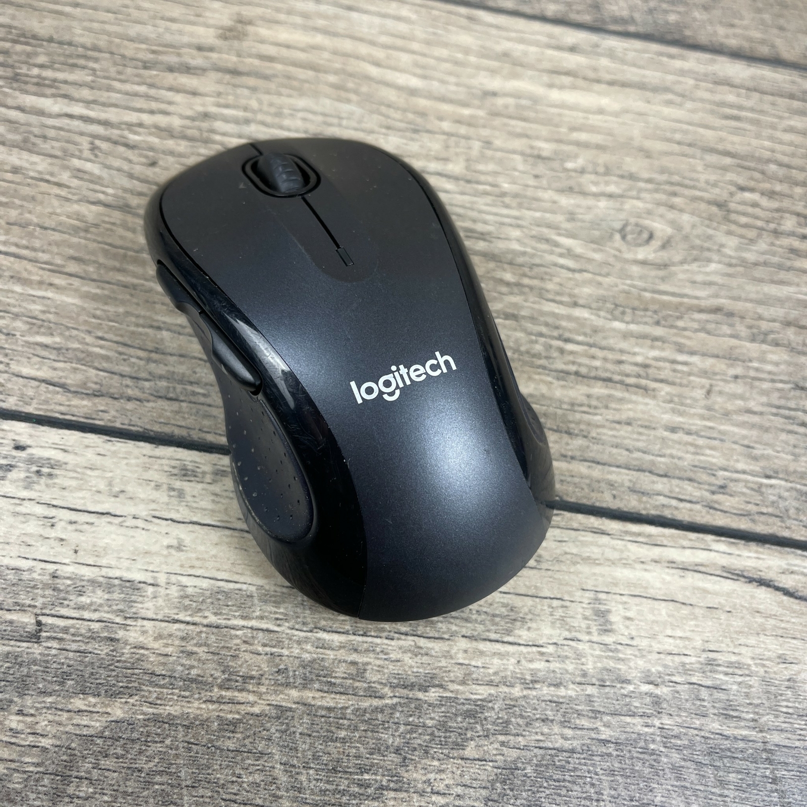 Logitech M510 910-001822 Wireless 2.4 GHz 5 Buttons USB Mouse for PC and Laptops