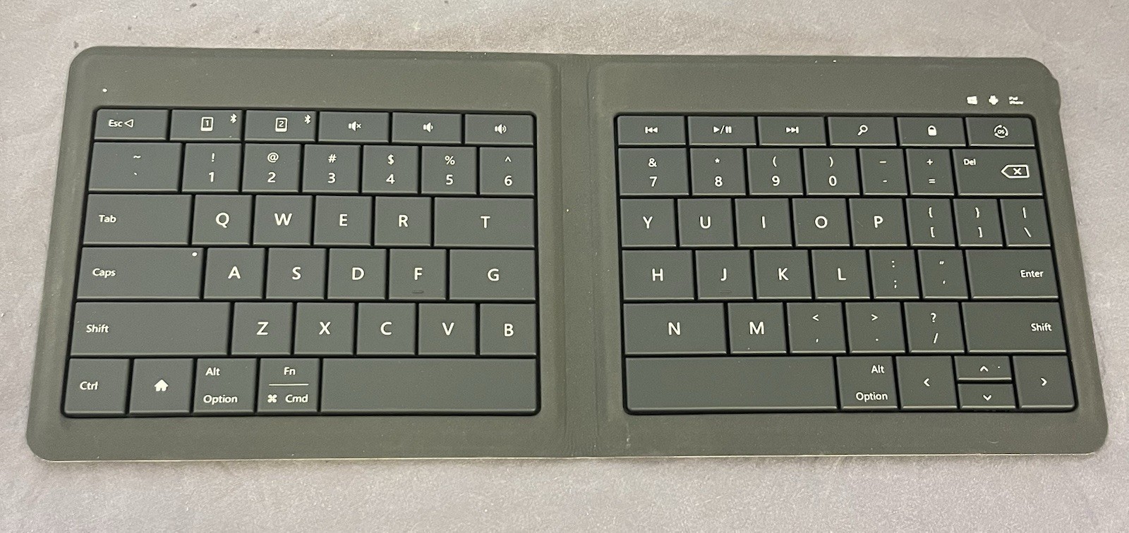 Microsoft Universal Bluetooth Foldable Keyboard 1695 for Apple, Windows, Android