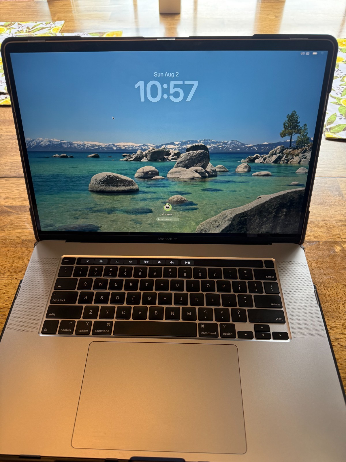 Apple MacBook Pro 16″ (2TB SSD, Intel Core i9 9th Gen., 2.30GHz, 32GB, AMD…
