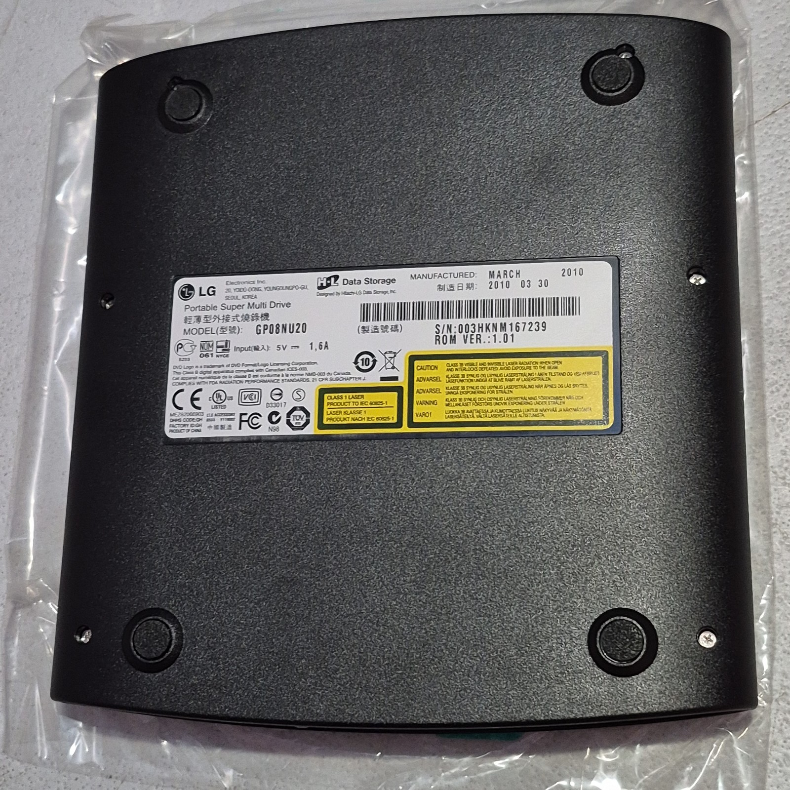 LG GP08 Lite Portable Super Multi Drive External DVD Writer USB Complete in Box