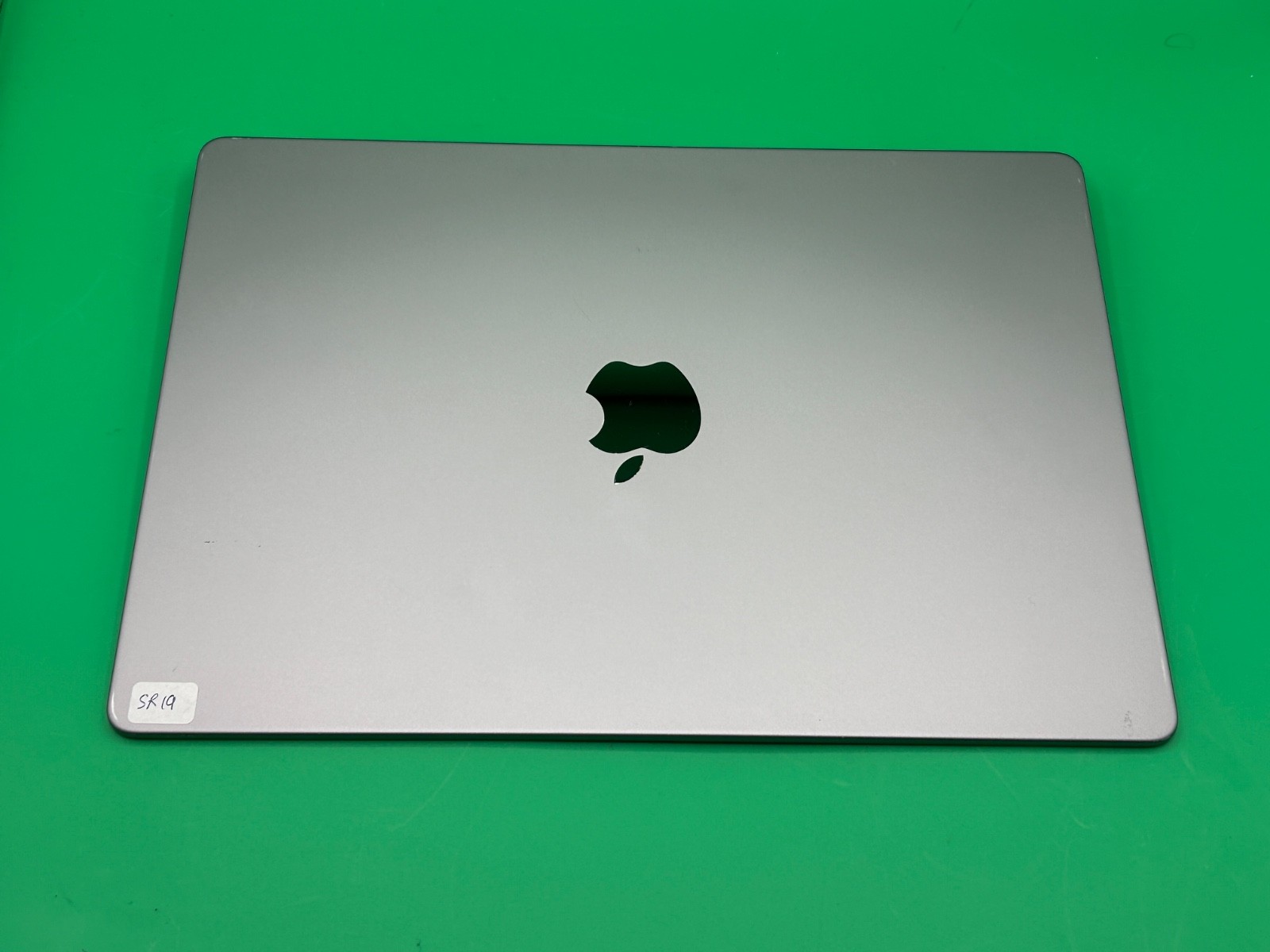 OEM Apple MacBookPro14″ A2442/A2779/A2992/A2918 LCD Screen Assembly