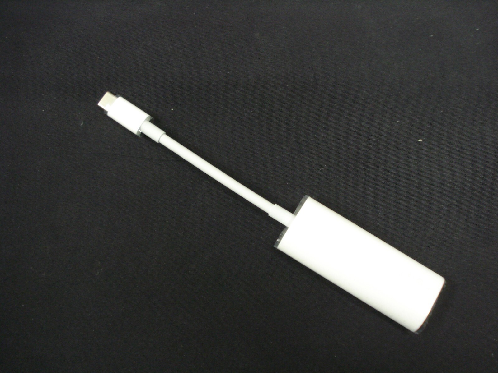 NEW Apple MMEL2AM/A Thunderbolt 3 USB-C to Thunderbolt 2 Adapter A1790