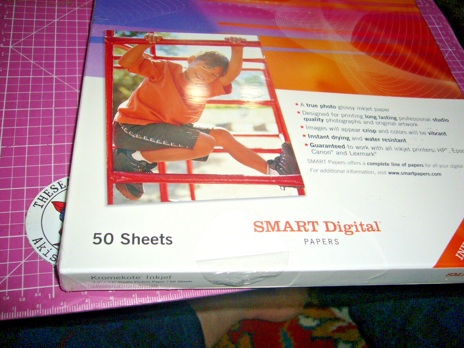 Kromekote inkjet Studio Picture Paper, 50 sh., 10 Mil, gloss photo base, 93 BRT