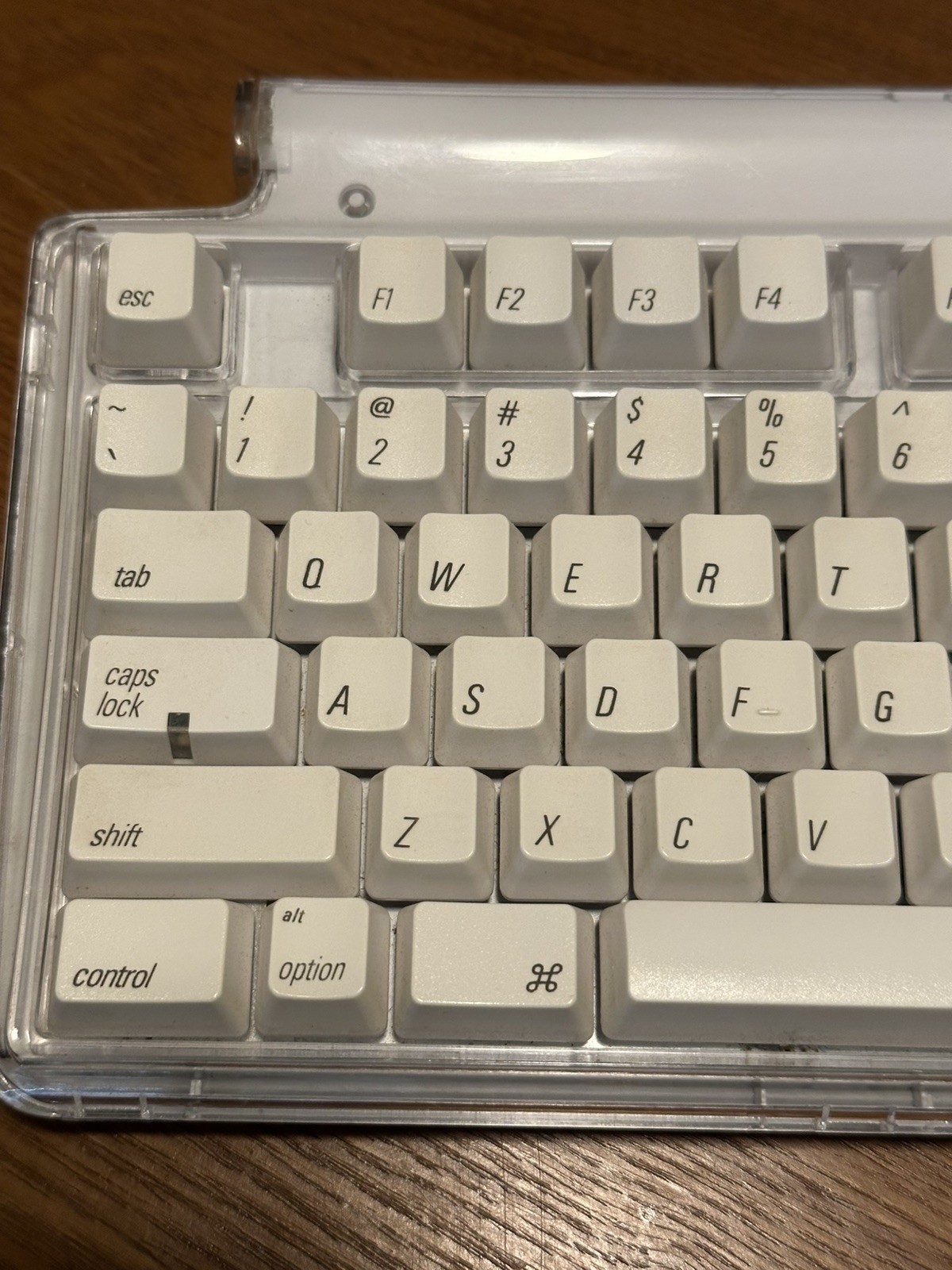 Matias Tactile Pro Keyboard, 2 USB Ports White SMK-POWER989