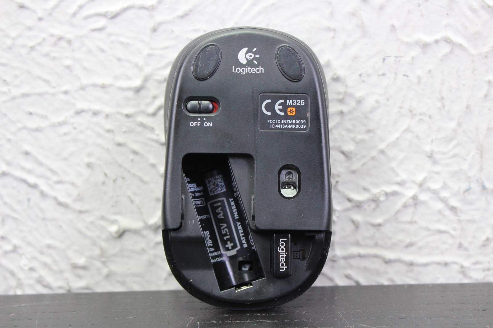 Logitech M325 810-006956 Wireless Mouse – Black – With USB reciever